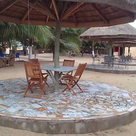 Travellers Beach Hotel Elmina エクステリア 写真